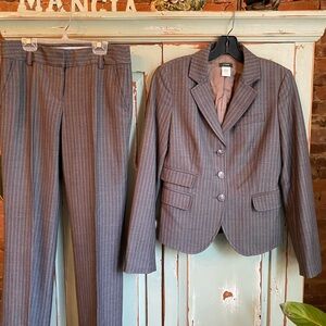 J. Crew Gray Vintage Pinstripe Suit Elegant Tailored Design Size 0/2